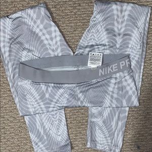 Nike pro leggings